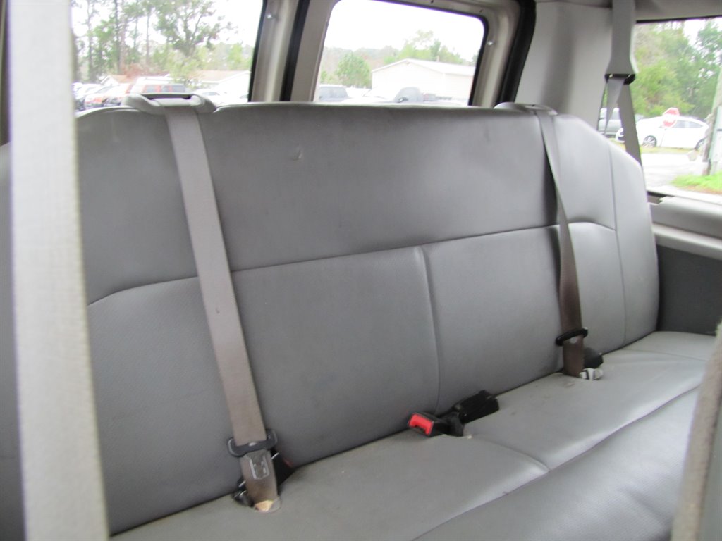 2012 Ford E-350 - $12,995