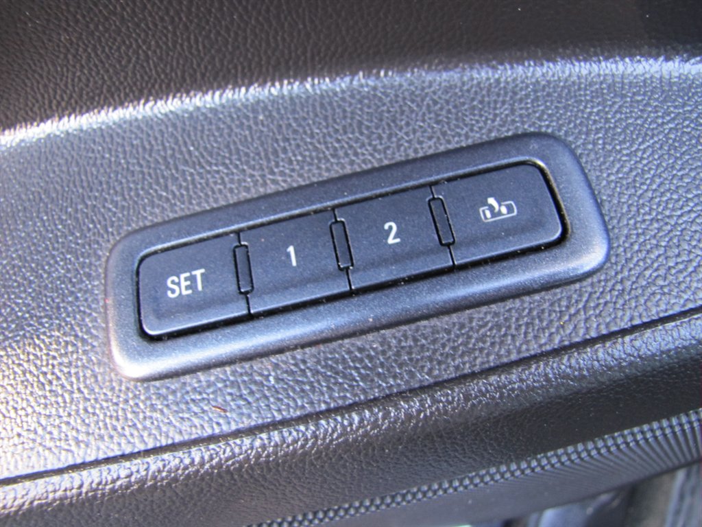 2015 Chevrolet Tahoe LT photo