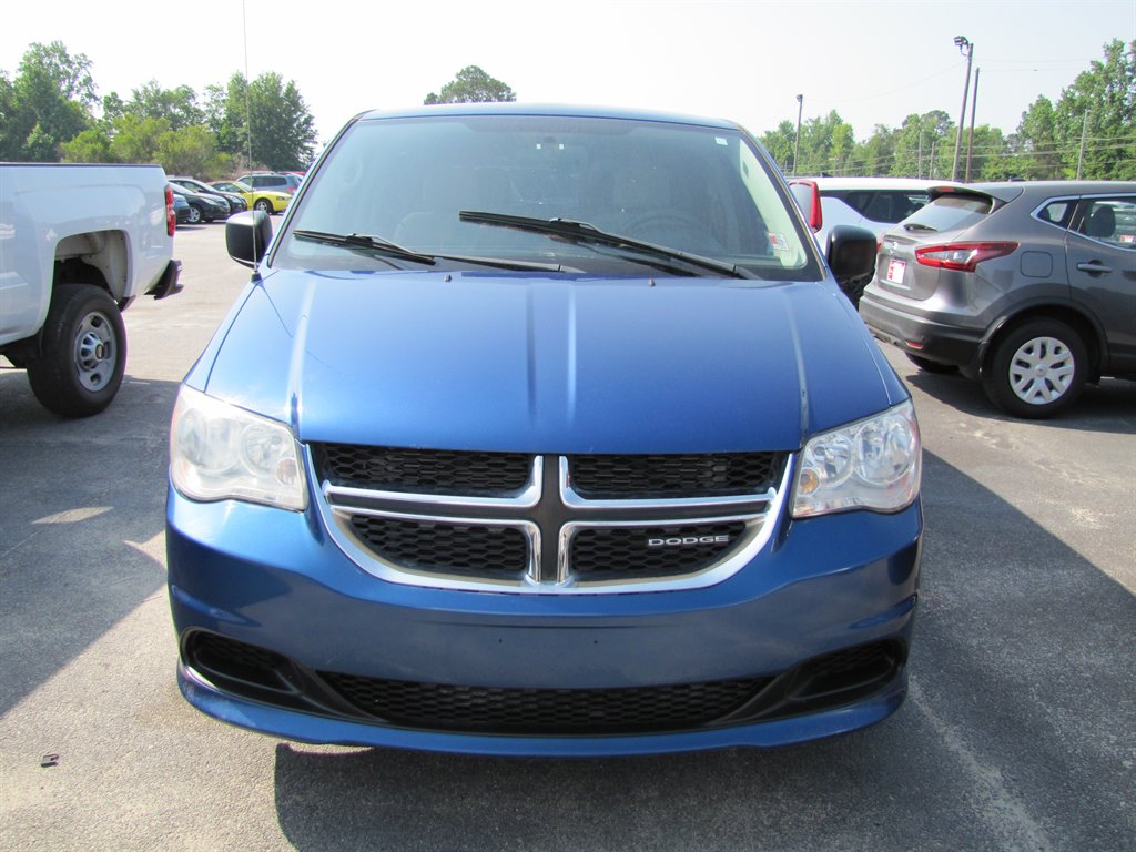 2011 Dodge Grand Caravan - $7,995