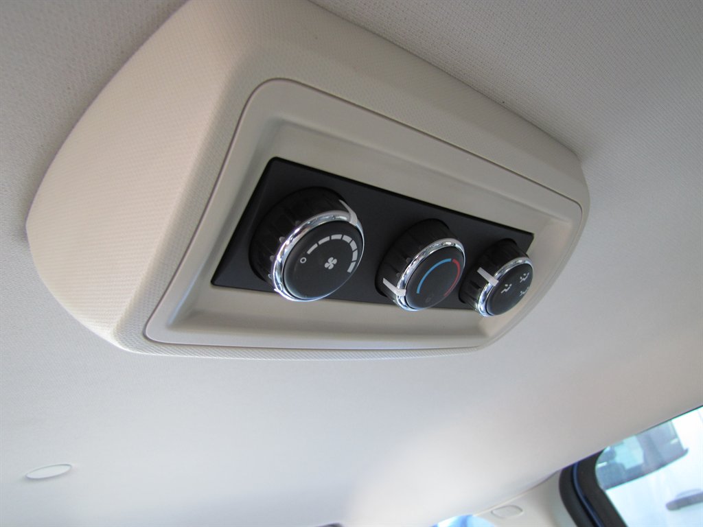 2011 Dodge Grand Caravan - $7,995