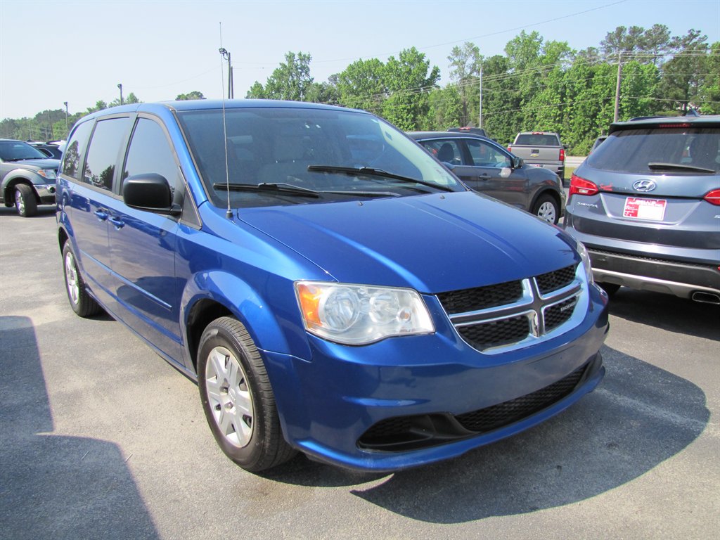 2011 Dodge Grand Caravan - $7,995