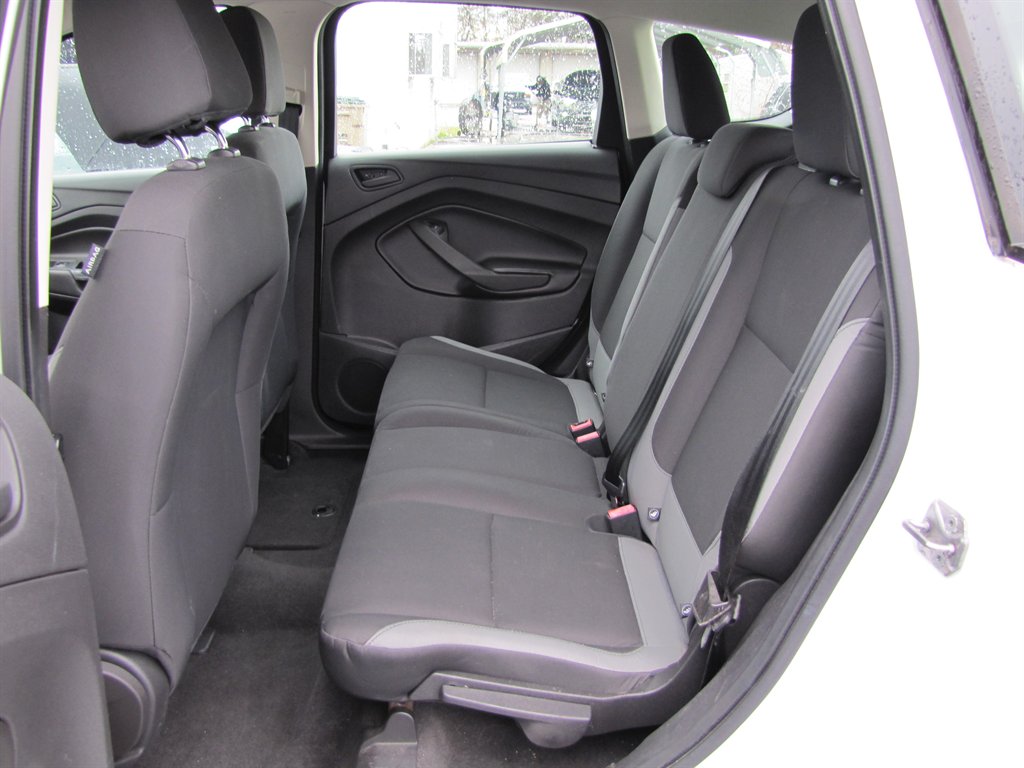 2013 Ford Escape S photo