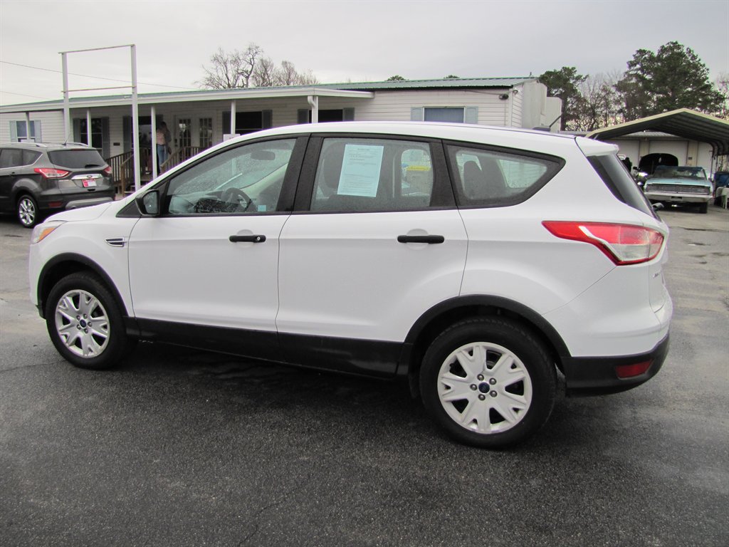 2013 Ford Escape S photo