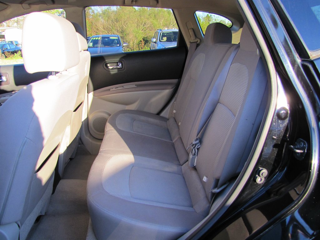2010 Nissan Rogue SL photo
