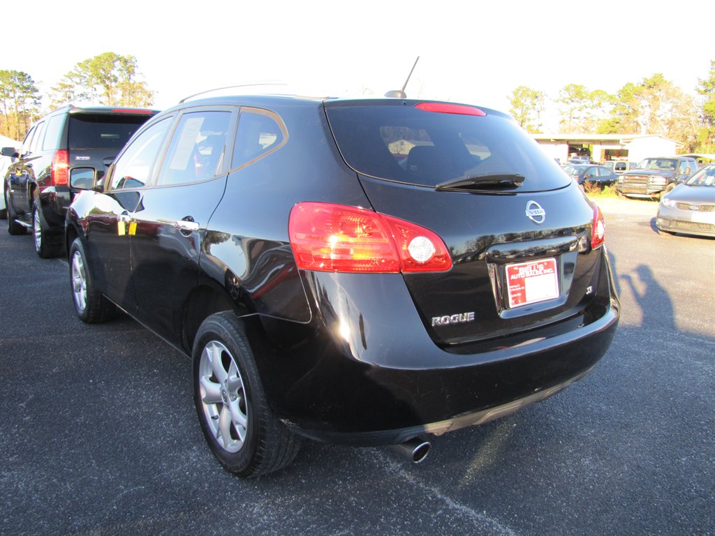 2010 Nissan Rogue SL photo