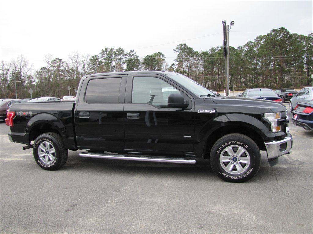 2016 Ford F150 XLT photo