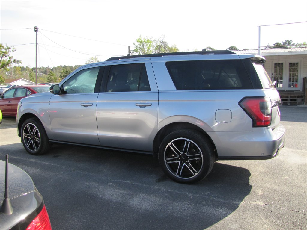 2020 Ford Expedition Max Limited photo