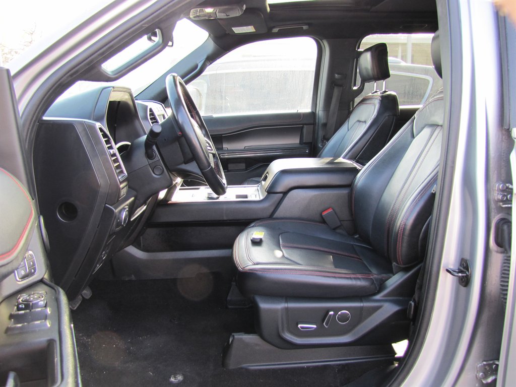2020 Ford Expedition Max Limited photo