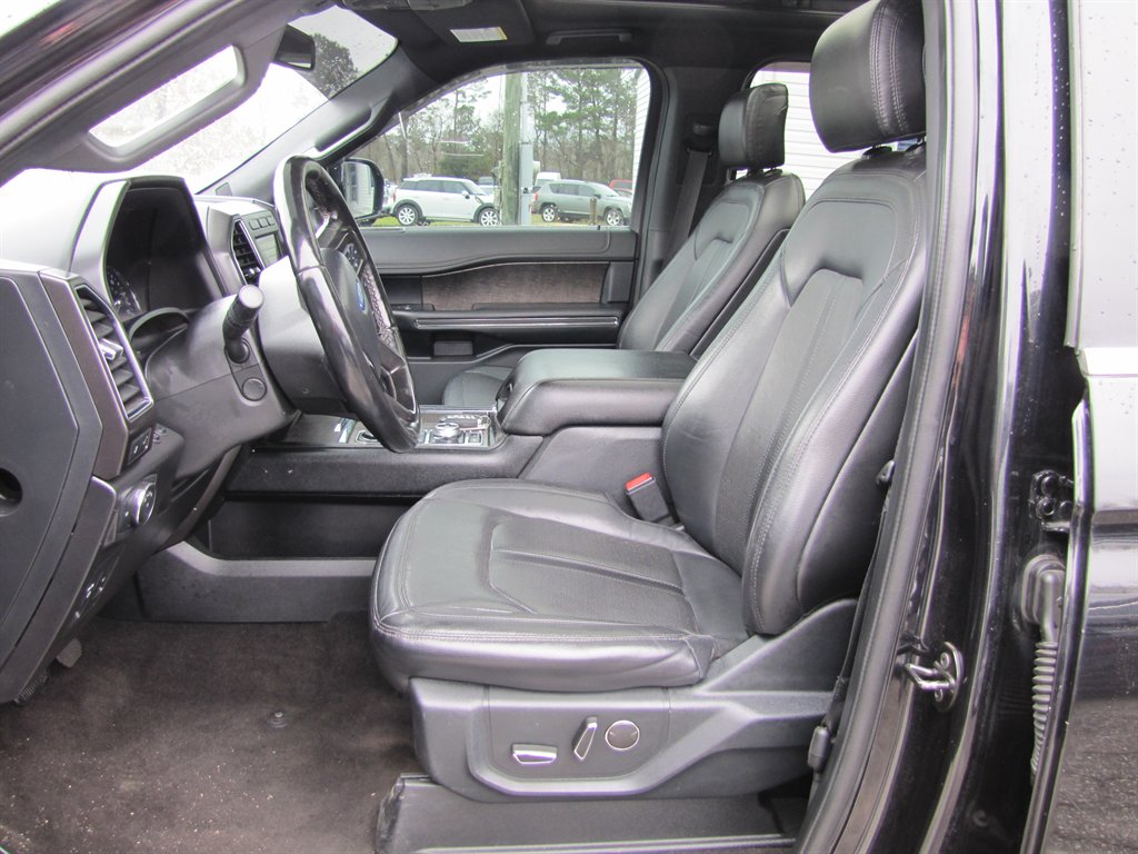 2020 Ford Expedition Max Limited photo