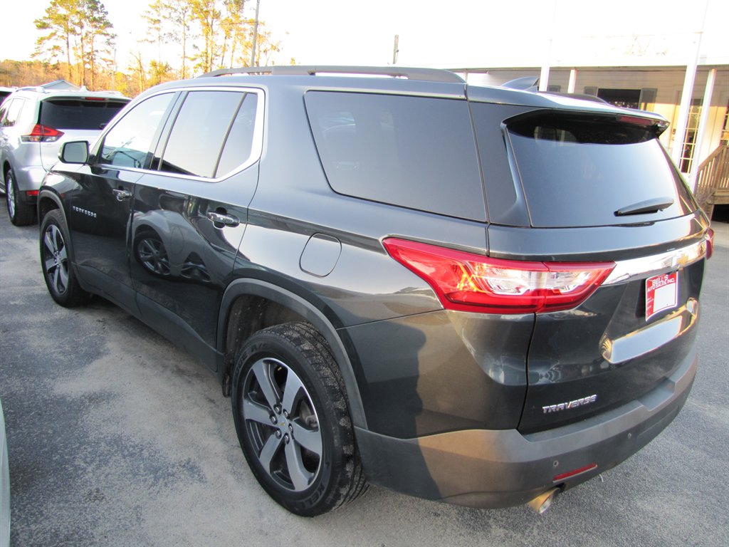 2021 Chevrolet Traverse 3LT photo