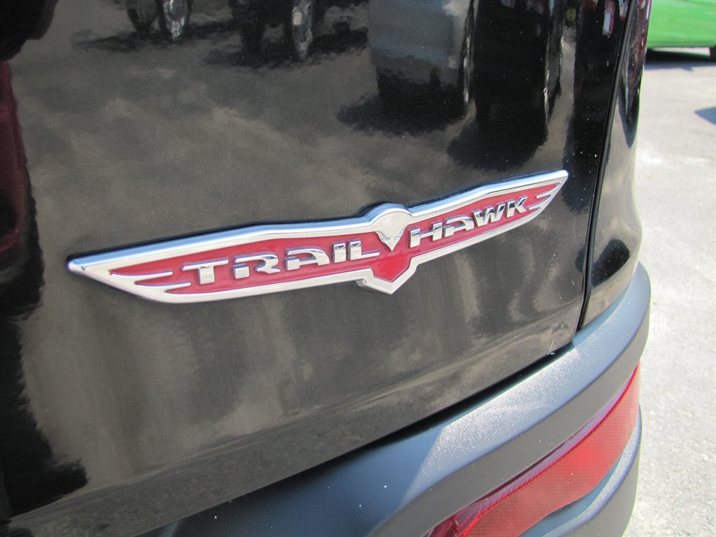 2015 Jeep Cherokee Trailhawk photo