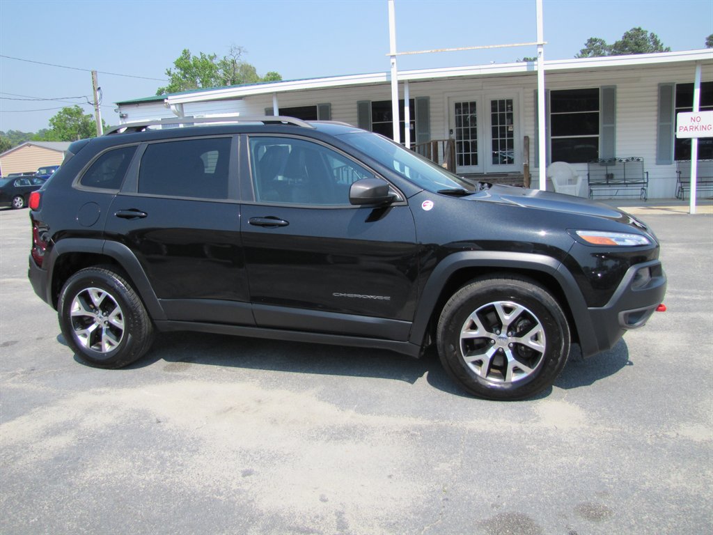 2015 Jeep Cherokee Trailhawk photo