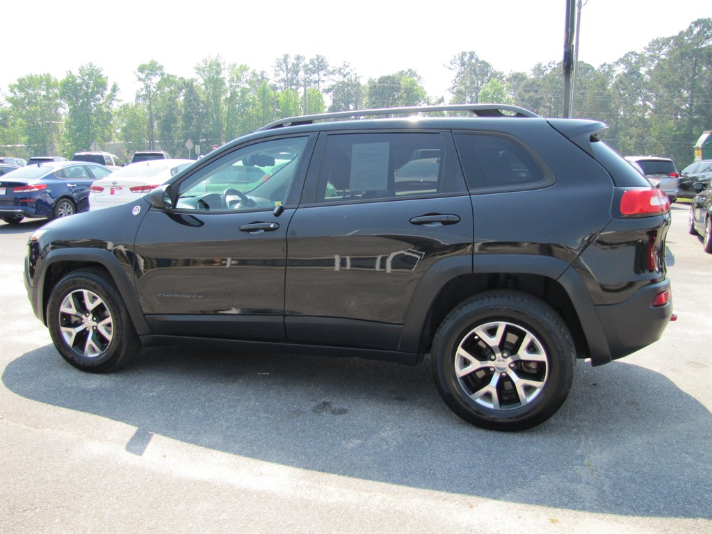 2015 Jeep Cherokee Trailhawk photo