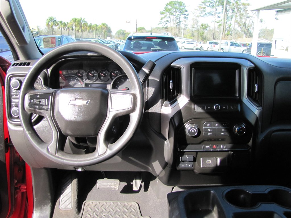 2020 Chevrolet Silverado 1500 Custom photo