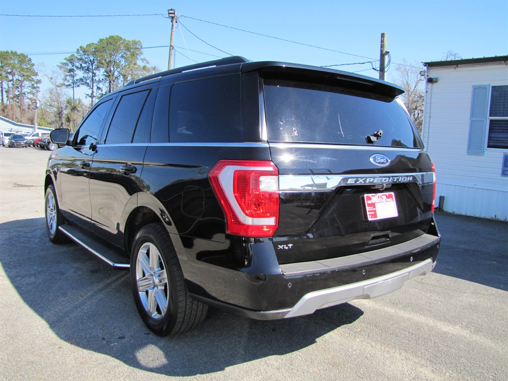 2019 Ford Expedition XLT photo