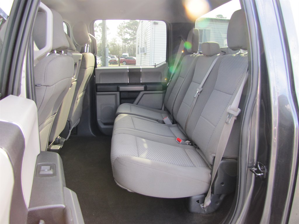 2017 Ford F150 XLT photo