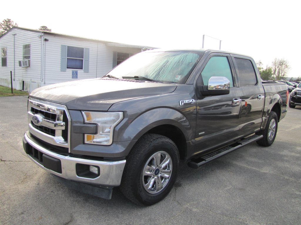 2017 Ford F150 XLT photo