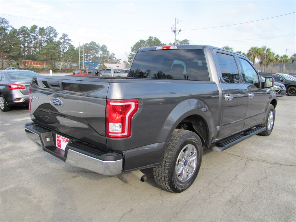 2017 Ford F150 XLT photo