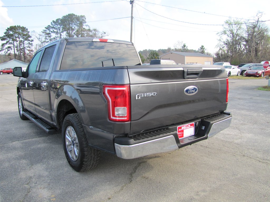 2017 Ford F150 XLT photo