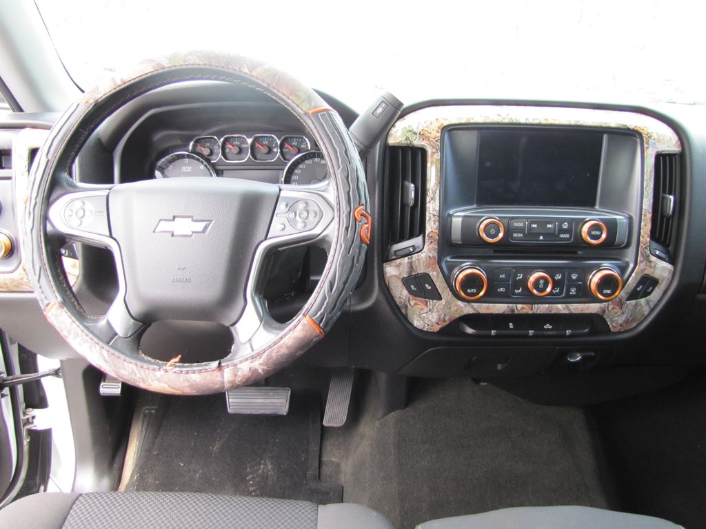 2016 Chevrolet Silverado 1500 LT photo