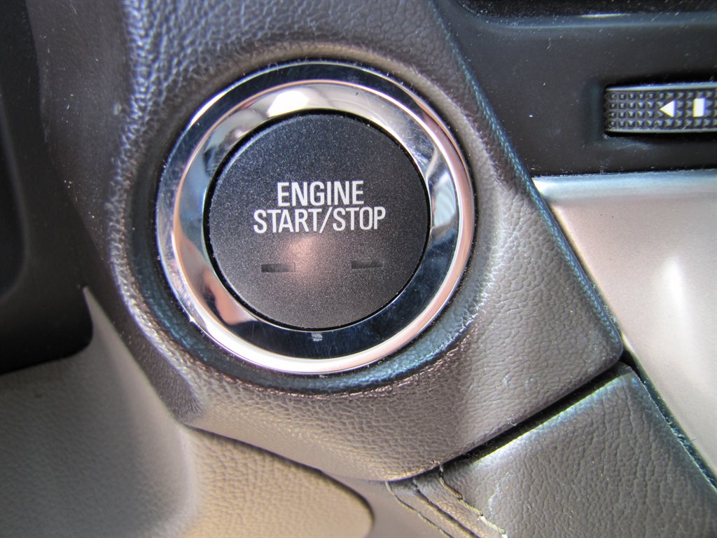 2015 Chevrolet Suburban LTZ 1500 photo