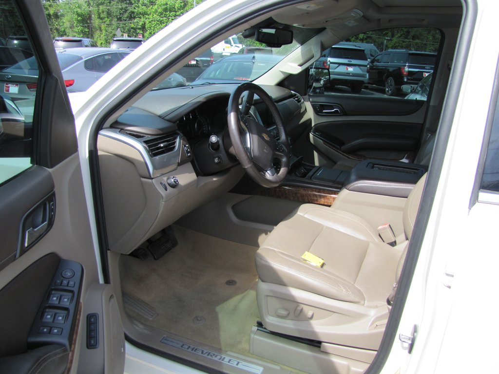 2015 Chevrolet Suburban LTZ 1500 photo