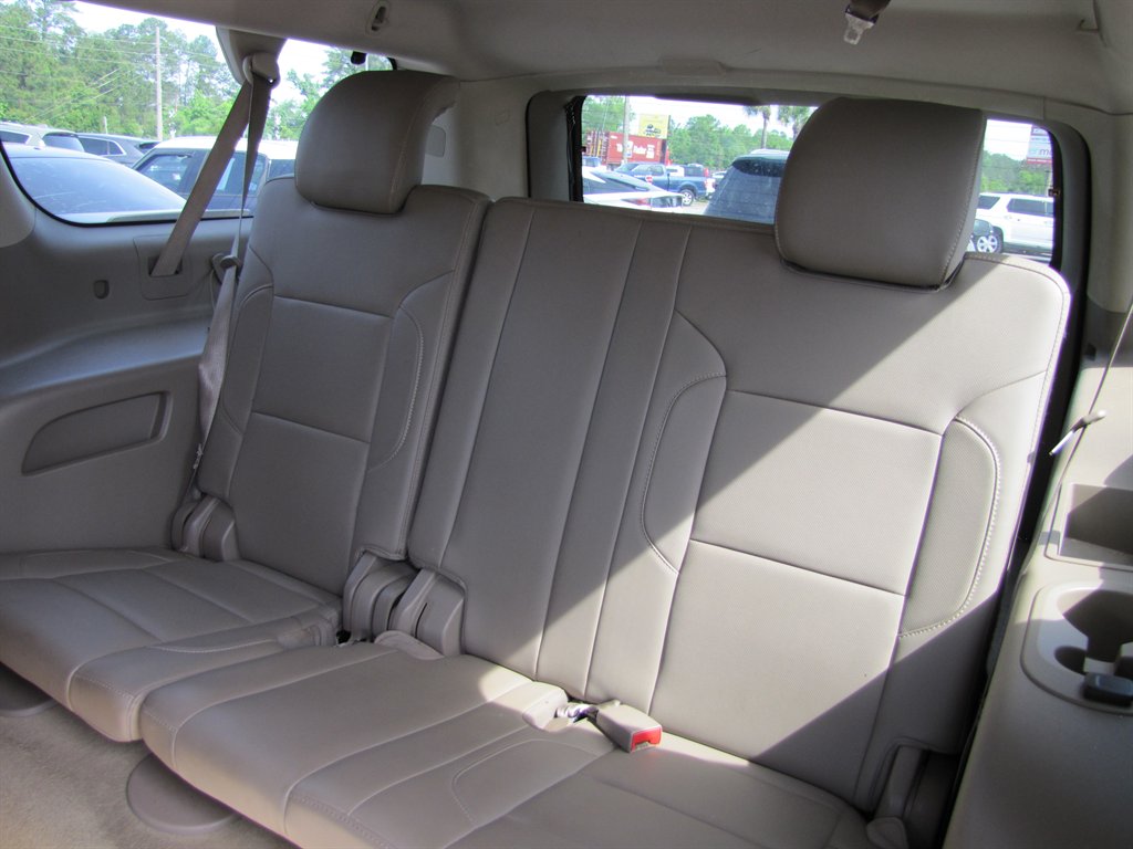 2015 Chevrolet Suburban LTZ 1500 photo