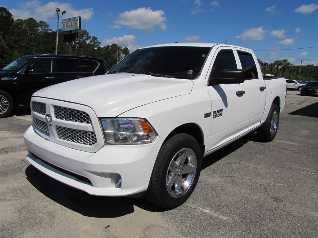 2015 RAM 1500 Tradesman photo
