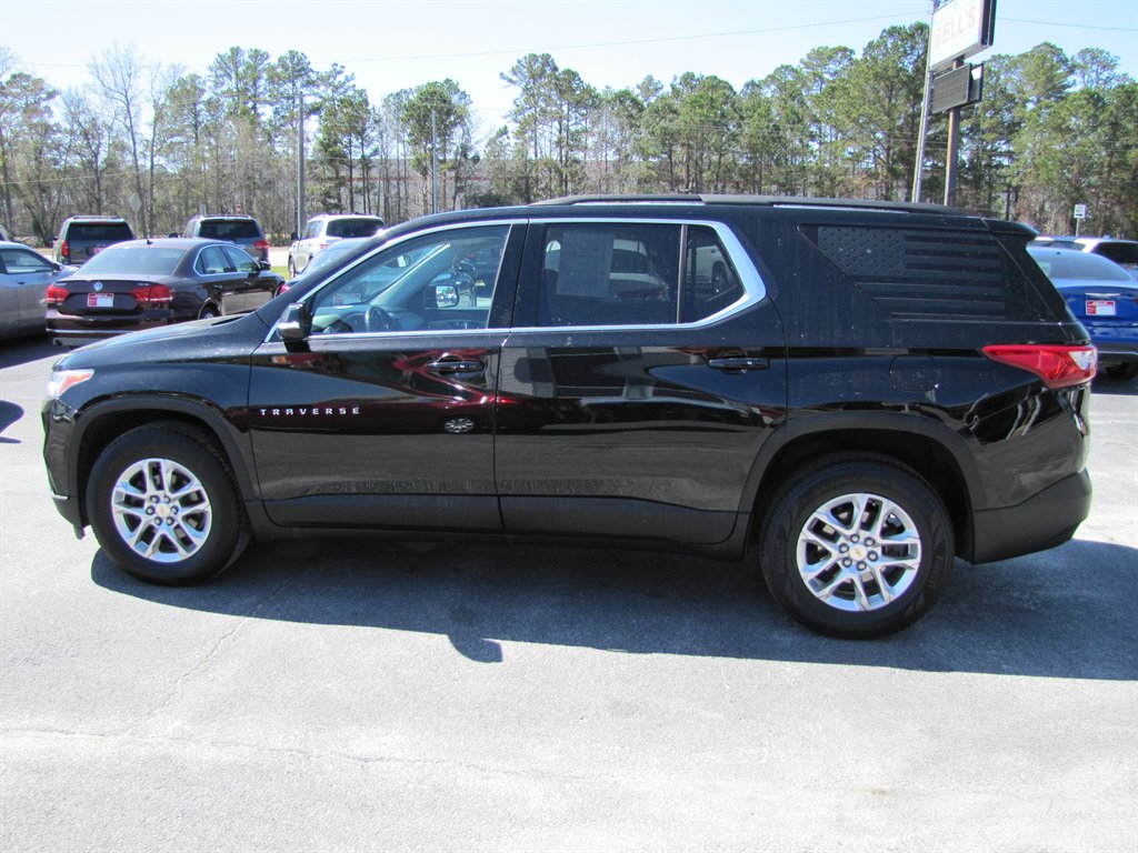 2020 Chevrolet Traverse LT photo