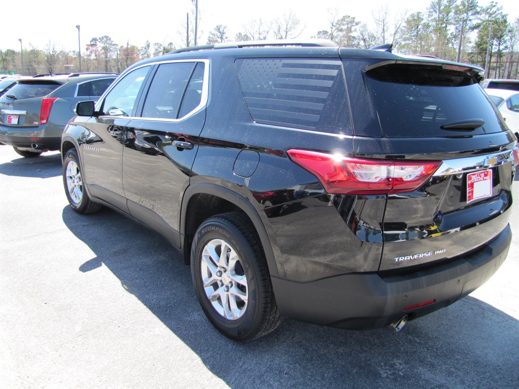 2020 Chevrolet Traverse LT photo