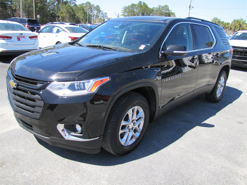 2020 Chevrolet Traverse LT photo