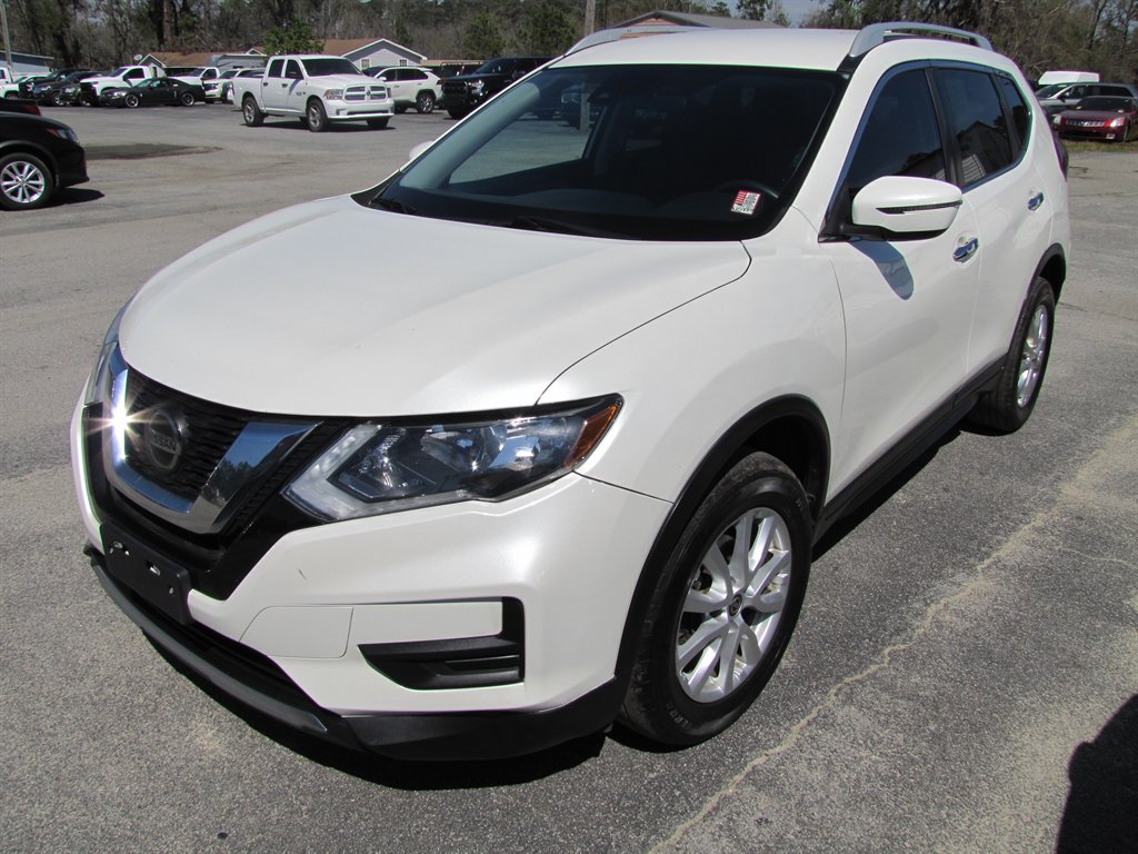 2019 Nissan Rogue SV photo