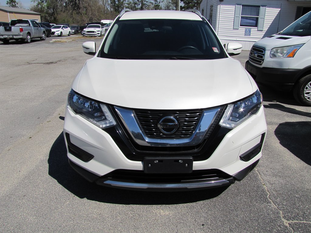 2019 Nissan Rogue SV photo