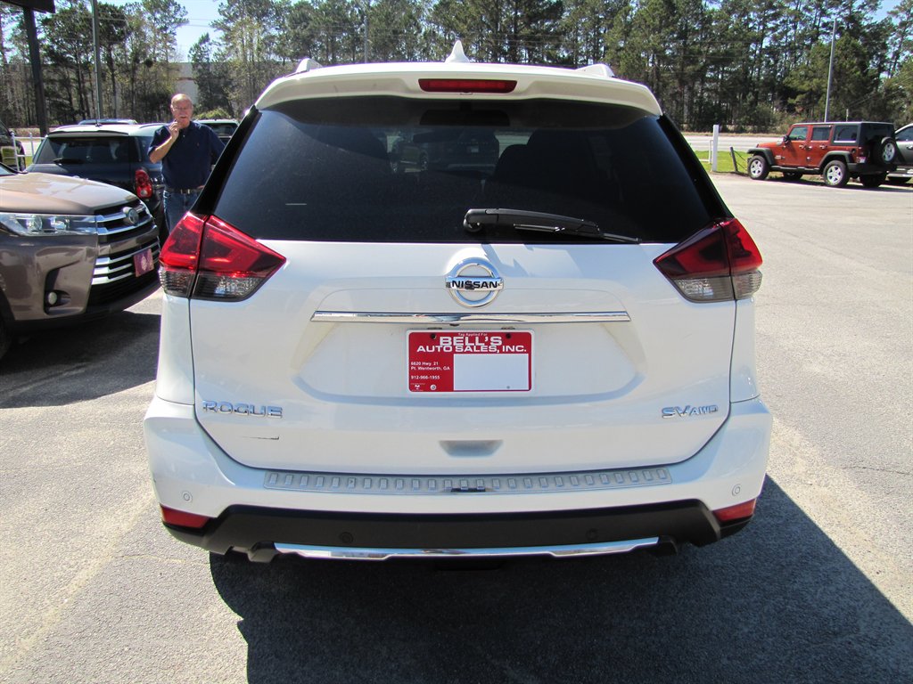 2019 Nissan Rogue SV photo