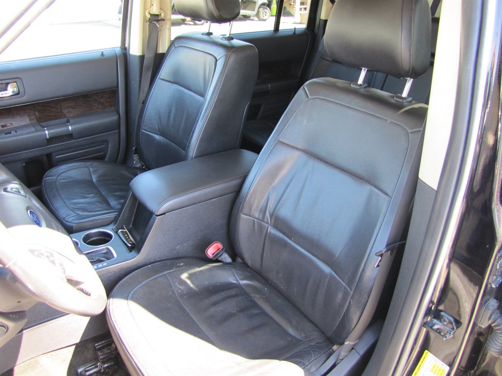 2019 Ford Flex - $16,995
