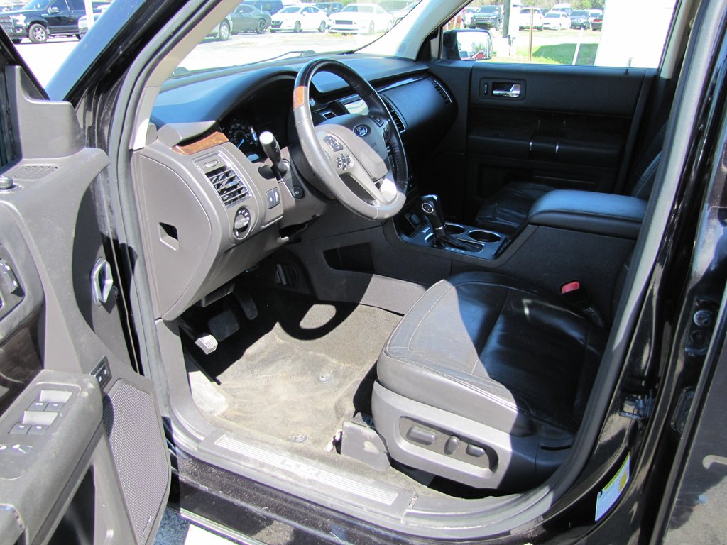 2019 Ford Flex - $16,995