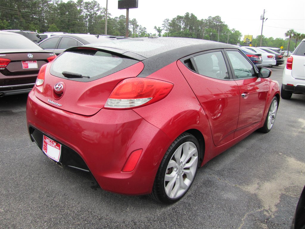 2013 Hyundai Veloster photo
