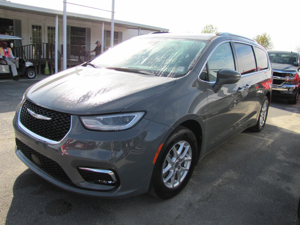 2021 Chrysler Pacifica - $15,995