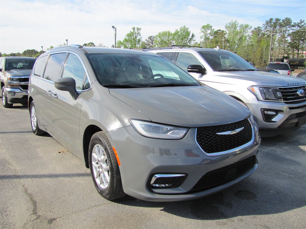 2021 Chrysler Pacifica - $15,995