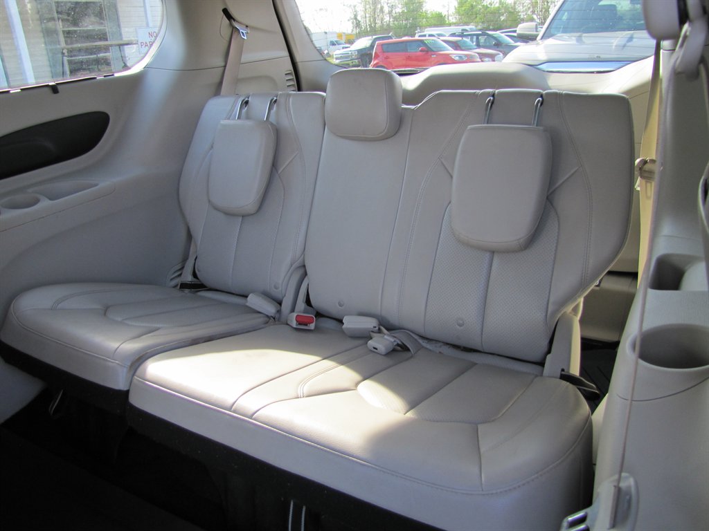 2021 Chrysler Pacifica - $15,995