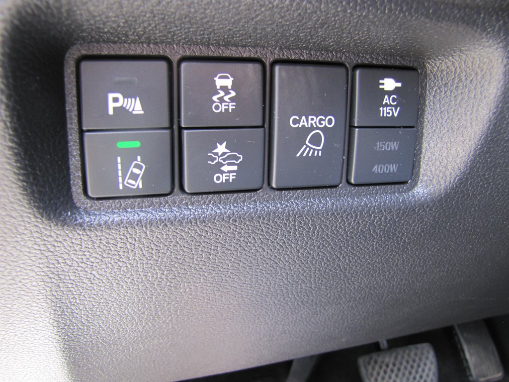 2018 Honda Ridgeline - $18,995