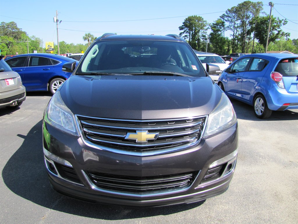 2017 Chevrolet Traverse LT photo