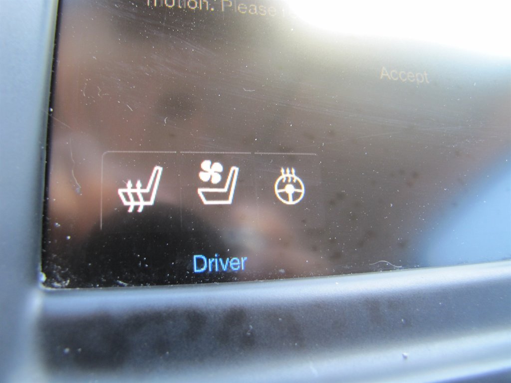 2015 Chrysler 200 C photo
