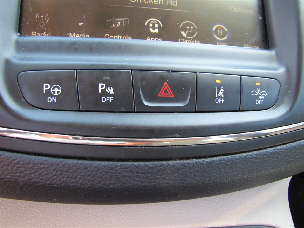 2015 Chrysler 200 C photo