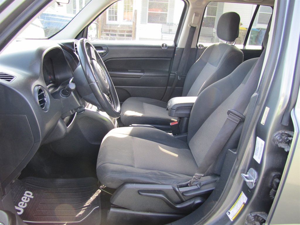 2011 Jeep Patriot Sport photo