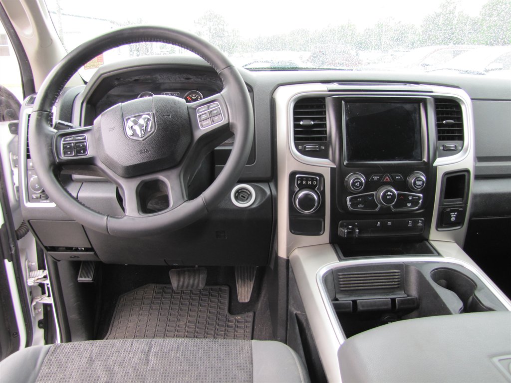 2018 RAM 1500 SLT photo