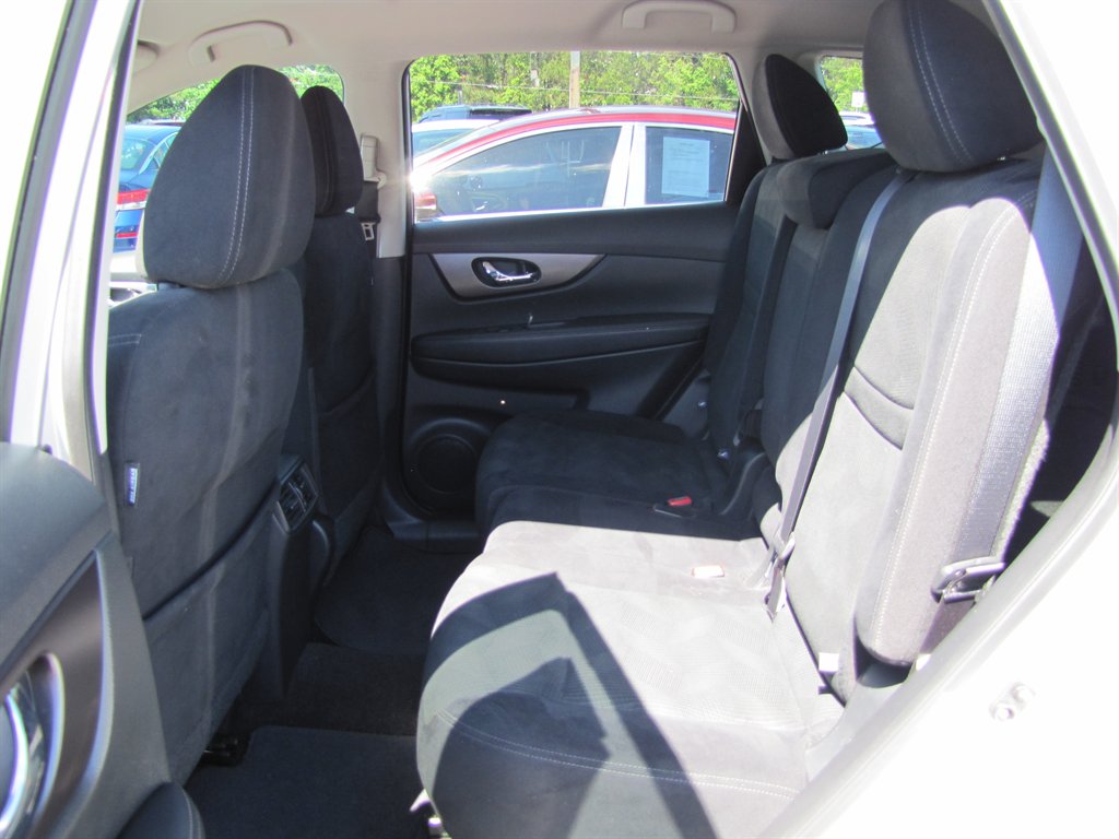 2016 Nissan Rogue S photo
