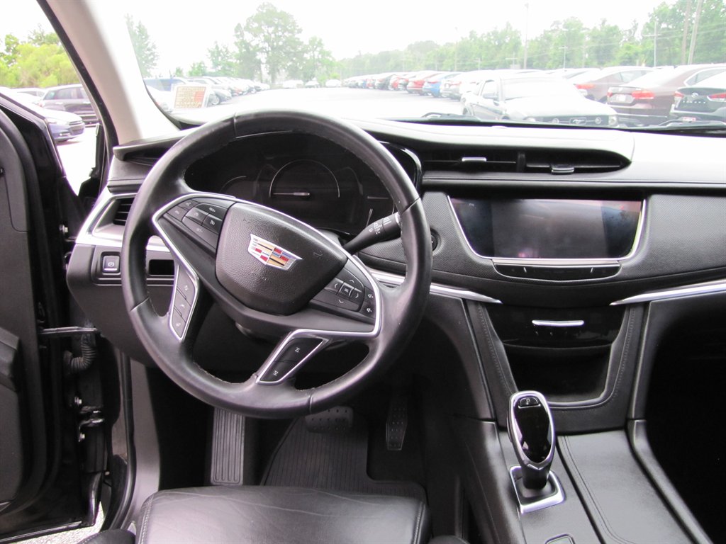 2017 Cadillac XT5 - $13,995