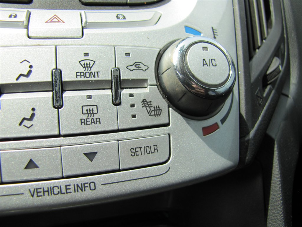 2013 Chevrolet Equinox LT photo