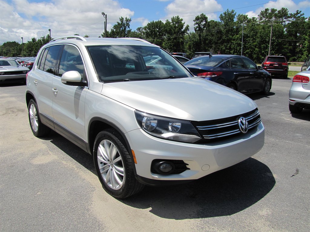 2014 Volkswagen Tiguan - $9,995